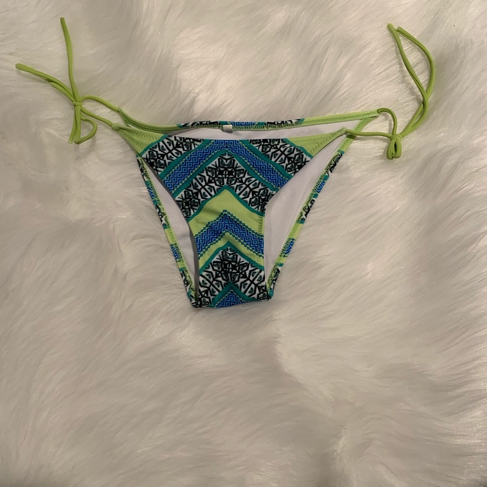 Bathing suit bottoms